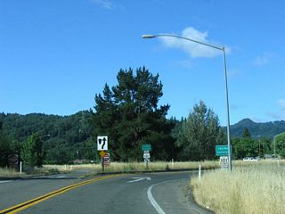 This set of freeway entrance shield assemblies for U.S. 101 north is posted after crossing over the freeway.