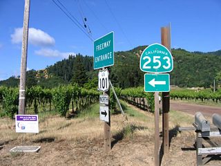 Another California 253 shield is posted at the end of the ramp from U.S. 101 to South State Street.