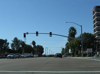 After passing by a major shopping area, westbound Balboa Avenue meets Genesee Avenue, which leads north to University City and Torrey Pines Mesa and southeast to Serra Mesa.