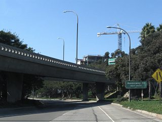 The next exit from Harbor Scenic Drive north connects to Queensway Drive.