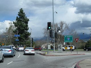 Riverside Drive south connects Los Feliz Boulevard with I-5 south.