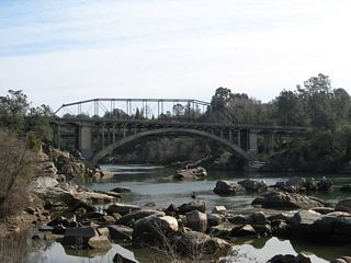 Viewing the Rainbow Bridge over the American River from the north along the Lake Natoma Bike Path.