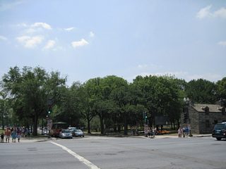 17th Street NW south at Constitution Avenue NW (U.S. 50) and the National Mall.