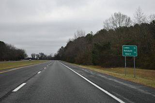 South from Argo Corners, SR 1 travels 16 miles to Lewes (via U.S. 9) and 19 miles to Rehoboth Beach.