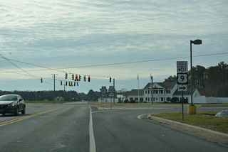 U.S. 9 Truck accompanies U.S. 113 (Dupont Boulevard) north back to U.S. 9 (County Seat Highway).