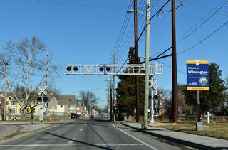 SR 9 (New Castle Avenue) switches to one-way traffic northbound at D Street. U.S. 13/SR 9 southbound follow Heald Street to the west while northbound U.S. 13 combines with SR 9 (New Castle Avenue) north from D Street east.