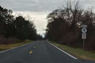 A reassurance marker was added along SR 9 south of Thorntown Road by 2023. Thorntown Road (Rd 418) provides a cut off west 1.36 miles to Port Penn Road.
