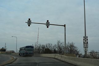 The William J. Winchester Bridge leads U.S. 13/SR 9 north onto 4th Street west ahead of their separation at Church Street.