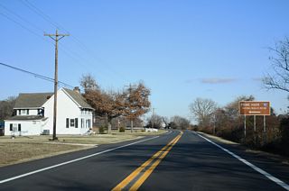 Turkle Pond Road (Rd 236) spurs north to the Prime Hook National Wildlife Refuge visitor center.