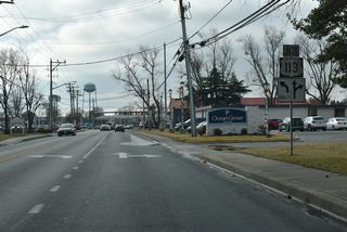 Leading to U.S. 113 (Dupont Boulevard), SR 24 Business (Washington Street) switches to two-way traffic south of Monroe and Main Streets. 