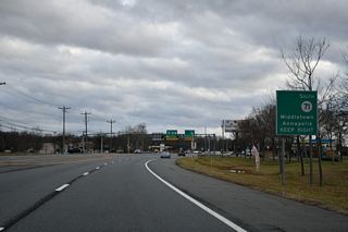 U.S. 301 formerly overlapped with SR 71 south from Mount Pleasant into Middletown. Prior to 1993, U.S. 301 also ran concurrent with SR 896 to the east along Boyds Corner Road.