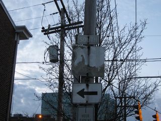 What is left of this outline shield for U.S. 13 was still posted in 2019.