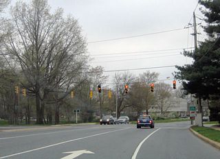 Southbound Washington Street enters the Wilmington city limits at Rockwood Road and the Brandywine Hills community. Four blocks further is the intersection with Lea Boulevard.