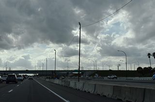 Part of the Moving I-4 Forward program, the Accelerated Start Project underway form early 2025 into 2026 adds an additional lane per direction along I-4 between SR 417 and U.S. 27. Advanced construction at World Drive provides advanced construction of the future Express Lanes.