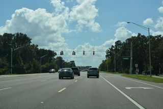 Traffic lights were added along U.S. 17 south at Creighton Road west after 2009. Creighton Road spurs west across Creighton Island toward Romeo Point.