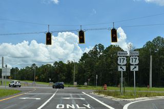 South from Exit 13, U.S. 17 heads to the unincorporated community of Bostwick on the 21.5 miles to SR 20 in Palatka.