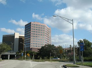 Lakeview Street transitions onto Ivanhoe Boulevard through the exchange with Interstate 4 between Lakes Concord and Ivanhoe.