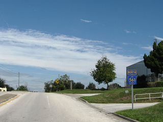 CR 561 shield posted along 12th Street north after SR 50 in Clermont. The route previously ended three blocks to the north at Minneola Avenue east to Downtown.