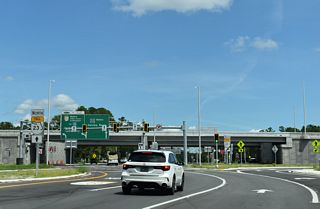 The First Coast Expressway opened south from SR 21 (Blanding Boulevard) in Middleburg to U.S. 17 south of Green Cove Springs on August 9, 2025.
