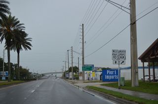 An urban diamond interchange connects Atlantic Boulevard (SR 10), Mayport Road (SR A1A/101 north) and Florida Boulevard south.