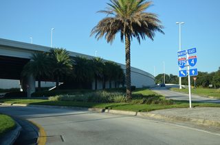 Turning left from Scott Street east at Jefferson Street leads motorists to the ramp split with Interstate 275 north. The left side ramp joins the left side ahead of the Downtown Interchange, allowing motorists to avoid weaving traffic with the departing Interstate 4.