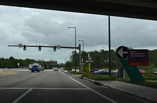 Bonnet Creek Parkway connects Buena Vista Drive with Epcot Center Drive north from the succeeding left turn.