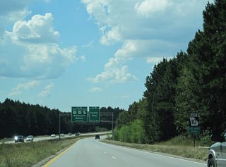 Confirming marker for SR 10 Loop inner posted ahead of the Middle Oconee River. The Athens Perimeter Highway is formally named Paul Broun Parkway.