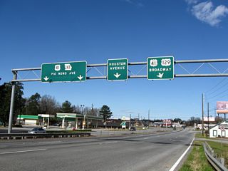 SR 247 accompanies U.S. 41 (Pio Nono Avenue) northwest to I-75. SR 11 remains alongside U.S. 129 and U.S. 41BU on Broadway.