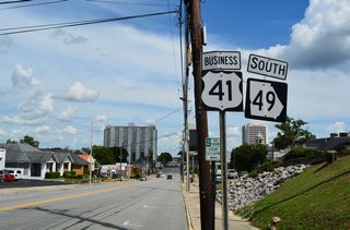 The remainder of U.S. 41 Business south in Macon coincides with State Route 49. The two are signed along Walnut Street east of Spring Street.