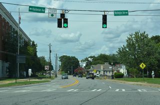 Hardeman Avenue carries two-way traffic east from Monroe Street to College Street. Washington Street extends Hardeman Avenue east onto Poplar Street in Downtown Macon.