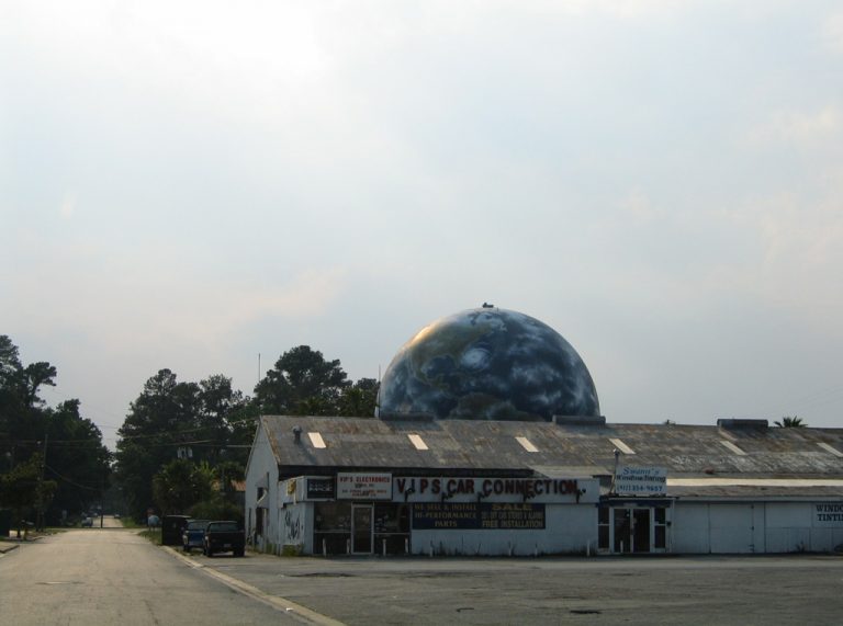73rd Street at the Savannah Globe