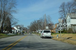 Transitioning onto Washington Street, Iowa 22 passes by Weed Park and approaches U.S. 61 Business & Iowa 38-92 on Park Avenue.