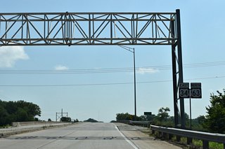 U.S. 63 follows U.S. 34 for two miles between the Des Moines River and Iowa 163.
