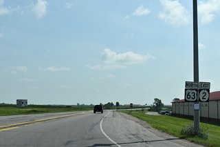 U.S. 63 follows Iowa 2 east 4.8 miles from West Grove township into the city of Bloomfield.