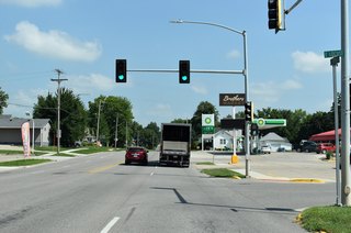 The third and final traffic light along U.S. 63 (Washington Street) north in Bloomfield is at Locust Street.