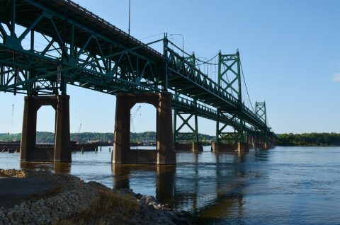 Interstate 74 - Iowa-Illinois Memorial Bridge