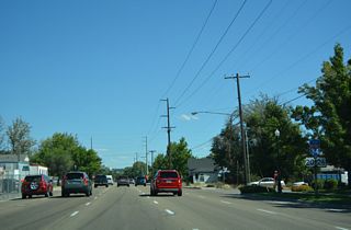 U.S. 20/26 reassurance markers posted along Myrtle Street east at 5th Street.