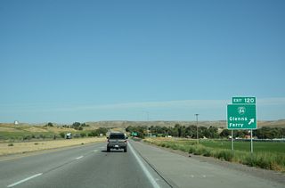 Business Loop I-84 through Glen Ferry follows Bannock Street south and 1st Avenue along a 1.80 mile course to the city center.