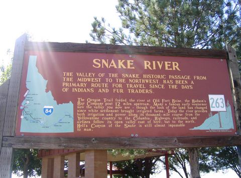 Snake River View Rest Area sign