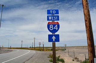Interstate 84 trailblazer posted at the Cotterel Rest Area.