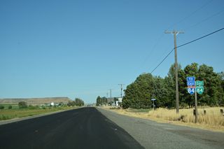 The confirming marker for Business Loop I-84 posted along Old U.S. 30 east of SH 78 (Main Street) in Hammett was replaced with trailblazers for I-84/U.S. 30.
