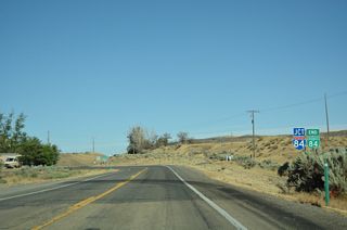 Business Loop I-84 curved northward from Old Highway 30 to the half diamond interchange (Exit 114) linking I-84 with Cold Springs Road.