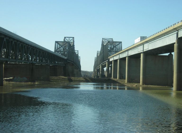 US 41 - Bi-State Vietnam Gold Star Twin Bridges