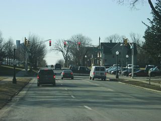 Washington Boulevard nears the intersection with Glasgow Avenue in the first picture and Anthony Boulevard in the second. Anthony Boulevard carried the route of SR 37 from the northeast where it would follow Washington Boulevard to the west across Downtown Fort Wayne and Jefferson Boulevard/Maumee Avenue to the east. Anthony Boulevard continues to the south across the east side of Fort Wayne to U.S. 27 (Lafayette Street).