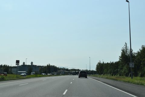 SR 1 (Glenn Highway) south ahead of Muldoon Road in Anchorage, AK