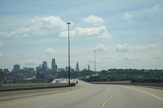 Flyovers connect Central Avenue east with I-670 east and from I-670 west to the Riverview community at Exit 1A.