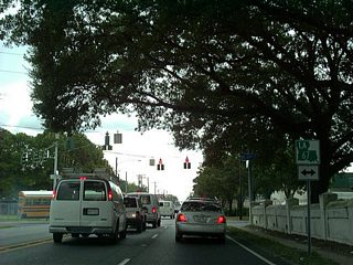 Florida Street advances east through Mid-City to intersect LA 67 at N 22nd Street. This shield assembly was removed by 2011.