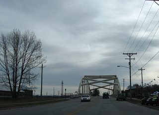 Similar to the West Portage Avenue Bridge, the East Portage Avenue Bridge consists of a steel through arch design. The 265-foot bridge spans the Edison Power Canal with two overall lanes and was built in 1970 and rehabilitated in 1988.5