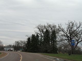 MN 28 advances east to intersect MN 27.
