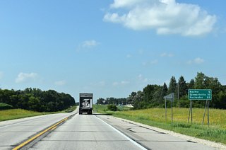 Resuming a northerly course, U.S. 63 enters Racine in five miles.